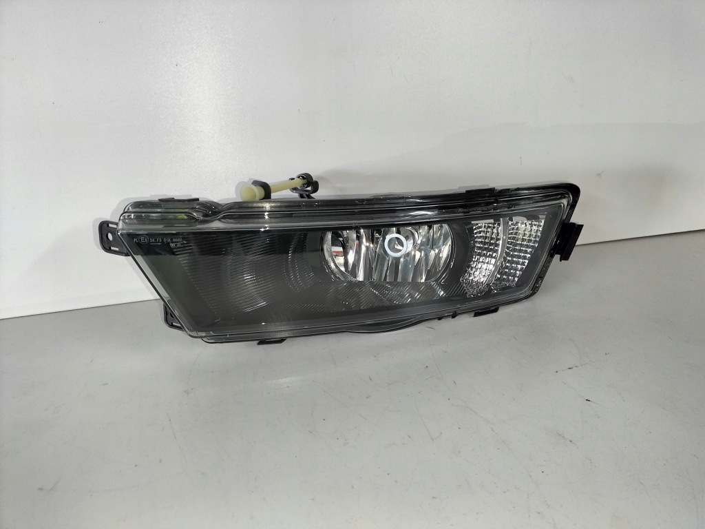 фото №2, Противотуманная фара лампа левый skoda rapid 12-17 led