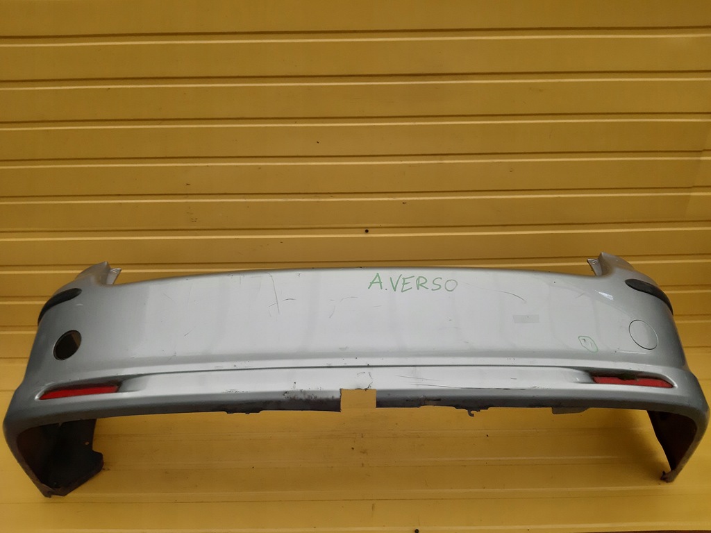 фото №1, Toyota avensis verso бампер задняя lift