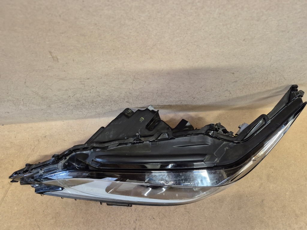 Lexus es рестайлінг  фара фара led лівий європа в Україні