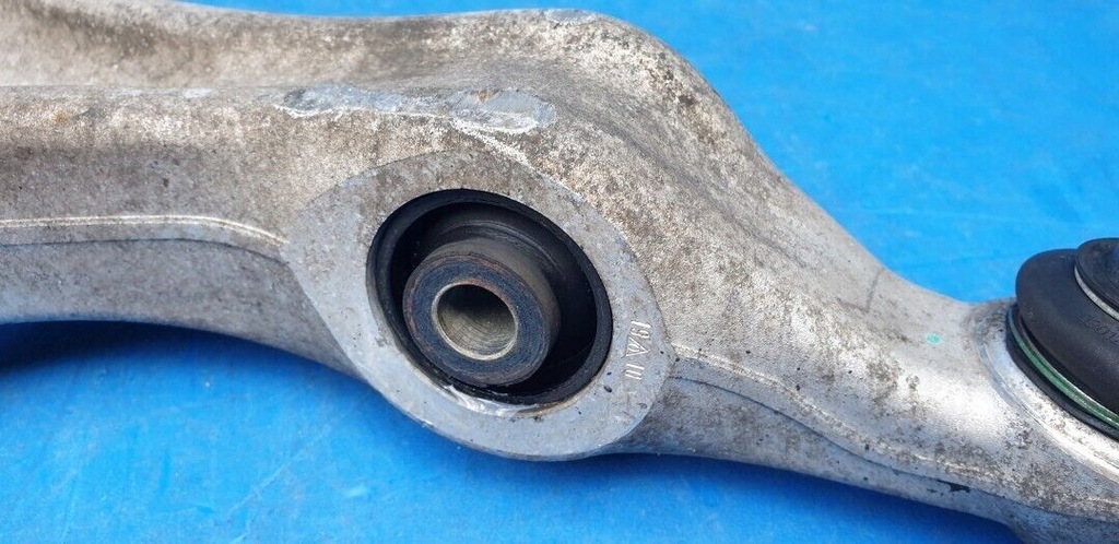 фото №7, 1x рычаг передний нижний porsche cayenne ii 7p5 958