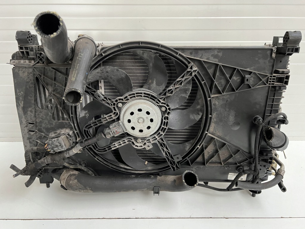 Комплект радиатор радиатор балка бампера перед opel meriva b 1.4 13267890 Доставка