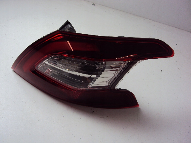 фото №1, Лампа правый задняя peugeot 308 ii t9 hb 15 r