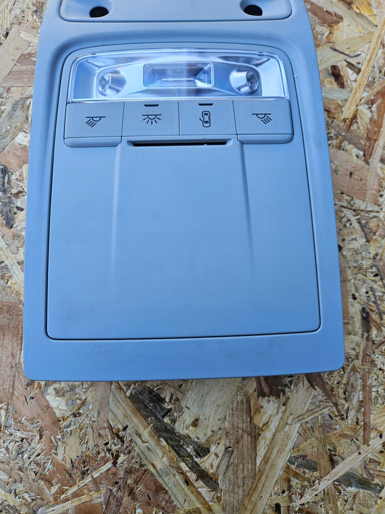 фото №5, Лампа потолочный освещение audi q3 8x0947135ag