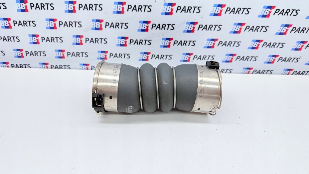 фото №1, Bmw f30 f26 x4 f25 x3 шланг труба интеркулер 313km 435d 8507706