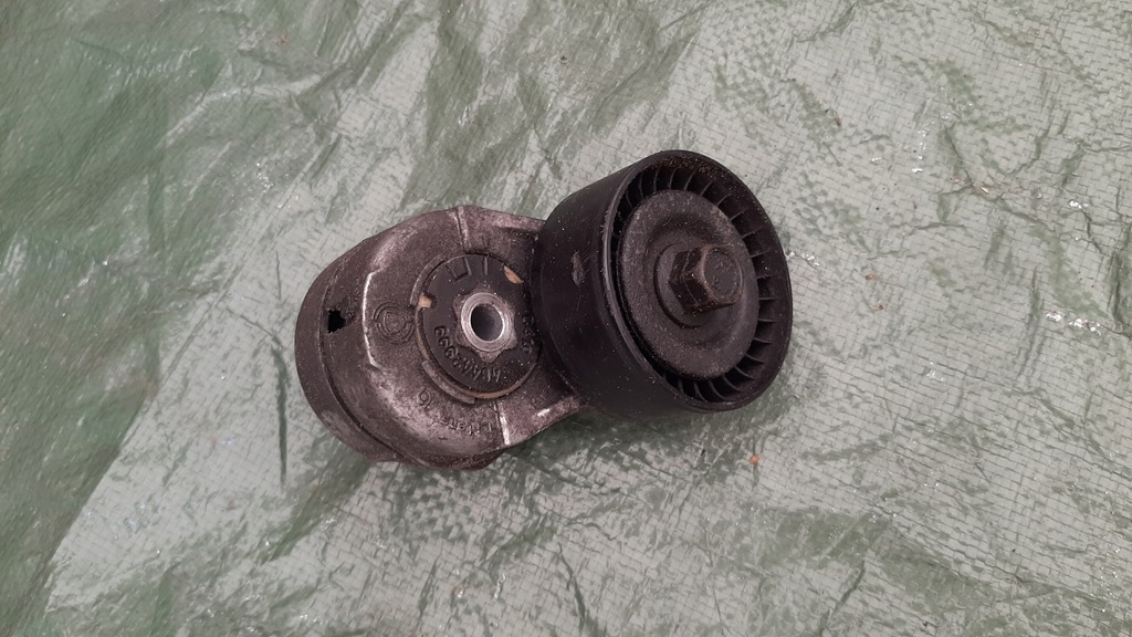 фото №3, Натяжитель ремень ролик alfa romeo 147 1.6 46442999