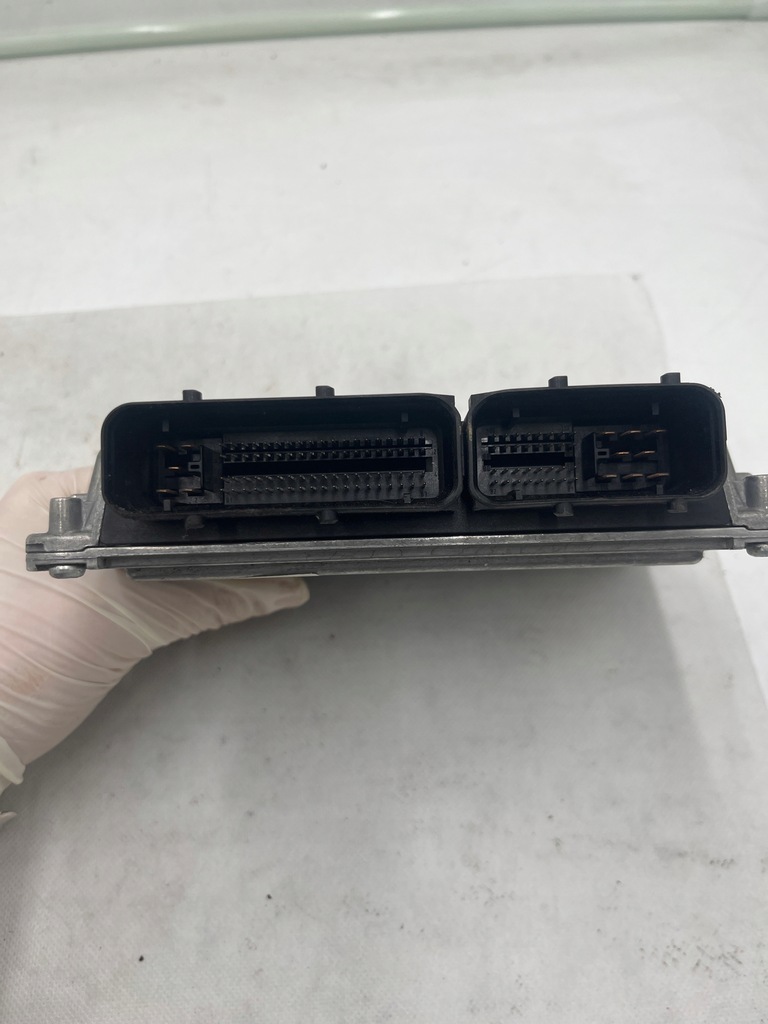 фото №7, Бортовой компьютер блок управления двигателя 3b0906018a