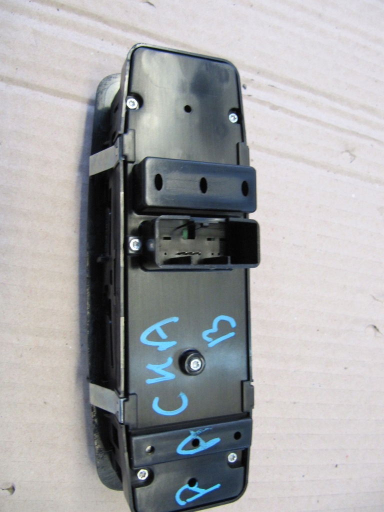 фото №7, Chrysler pacifica 2019 панель вікон w двері водія перемикач відкривання