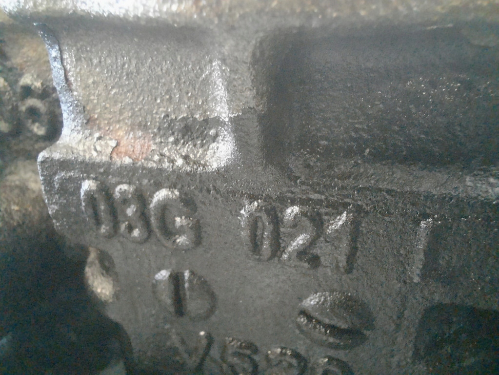 фото №11, Volkswagen passatb6 05-10 2.0tdi блок двигуна 03g021l bkp