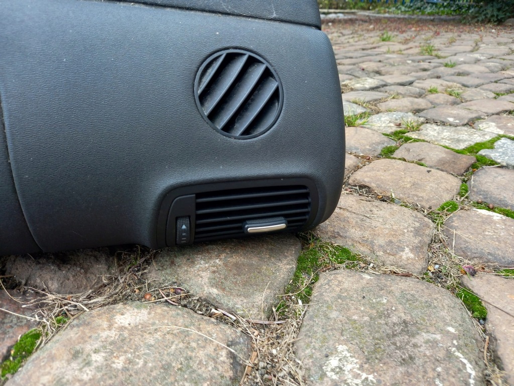 фото №5, Приборная панель приборная консоль приборная панель решётки обдув audi a3 seat toledo ii