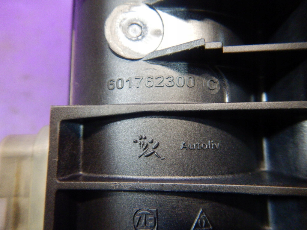 Renault megane 2 06-12 рестайлинг  подушка подушка безопасности пассажира 13111177 Недорого