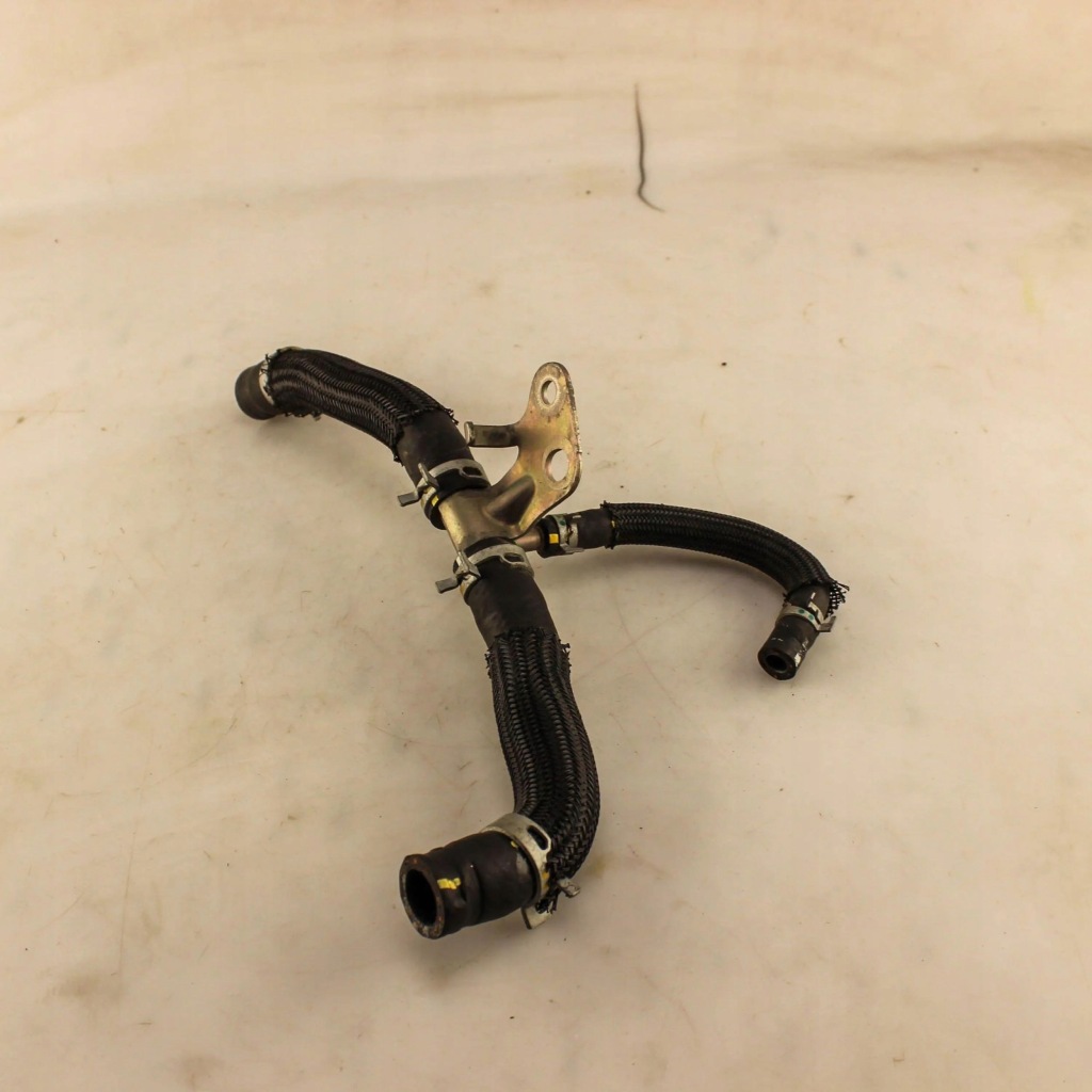 Купить Lexus ux 2020 шланг / пабтрубок  радиатора