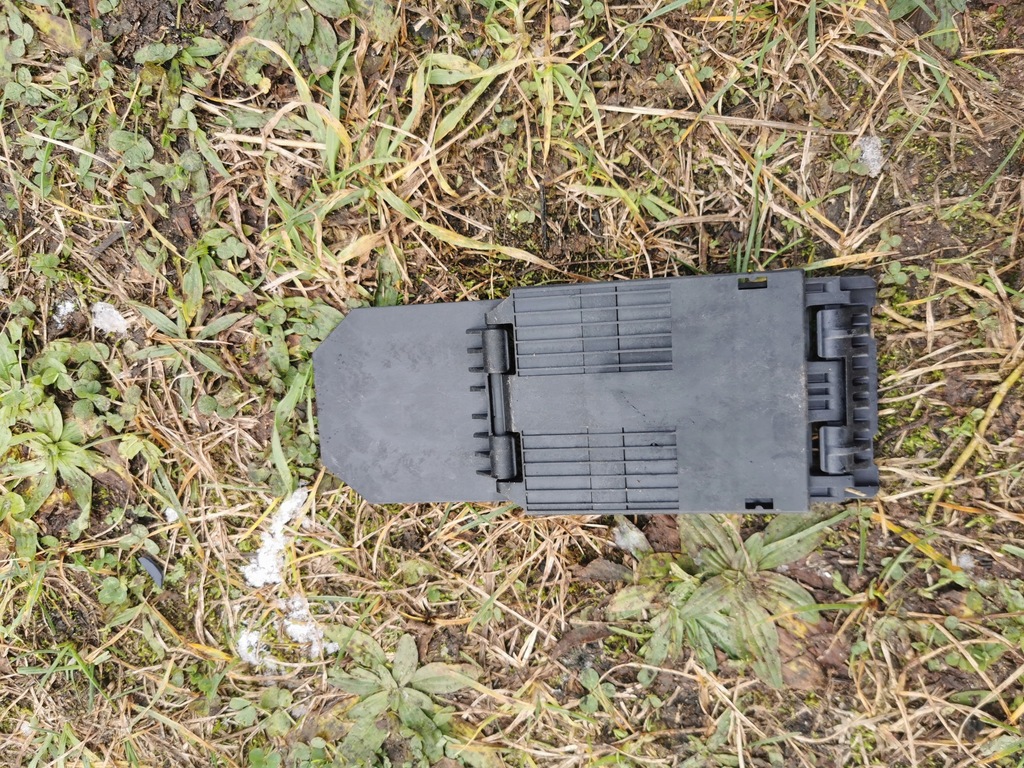 фото №1, Шпонка подножка колеса citroen c5 iii 9656869180