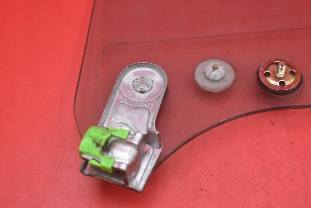 фото №10, Стекло боковая правая перед передняя subaru forester 2 ii 02-05