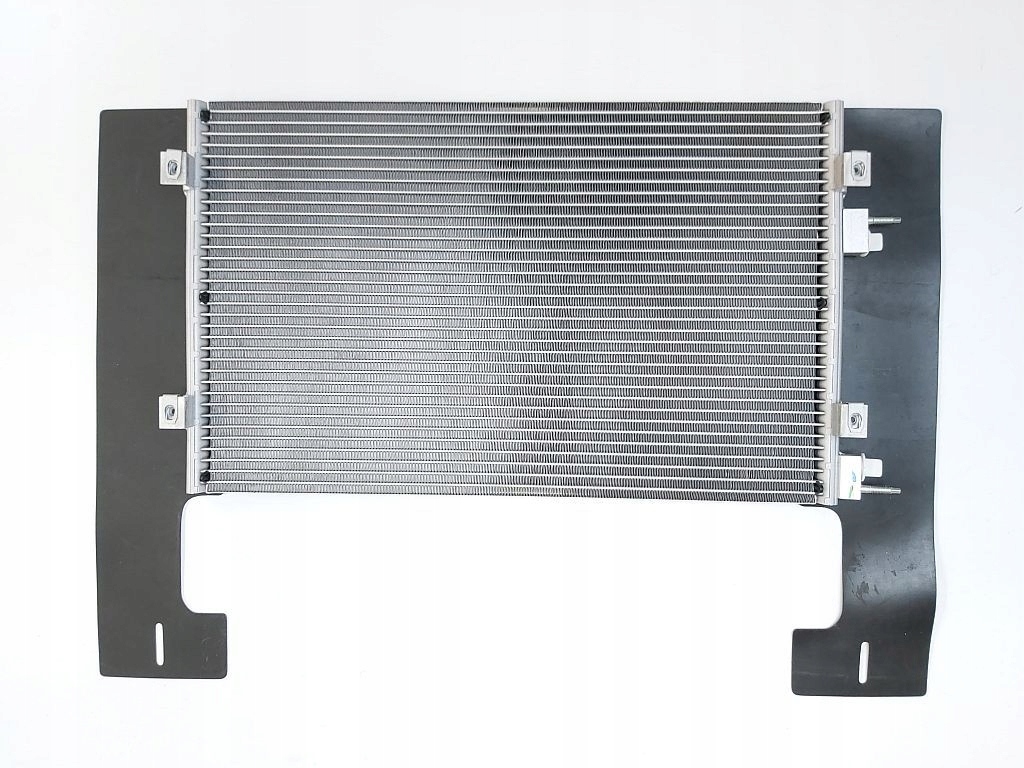 фото №1, Конденсатор кондиционера chrysler pt cruiser 2450k8c2