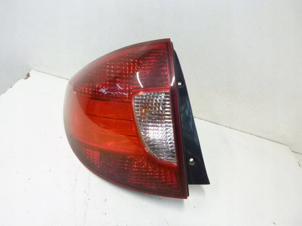 фото №1, Лампа задня kia rio lift kombi 2004r.