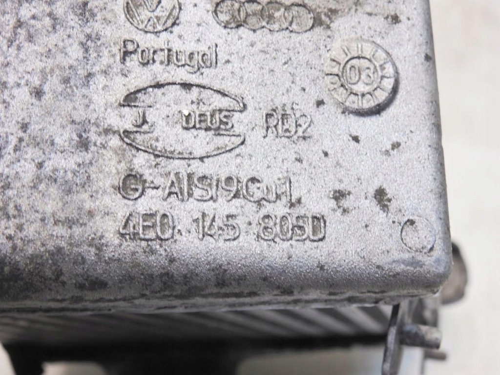 Радіатор інтеркулер ліва audi a8 d3 4.0 v8 tdi 4e0145805d Недорого