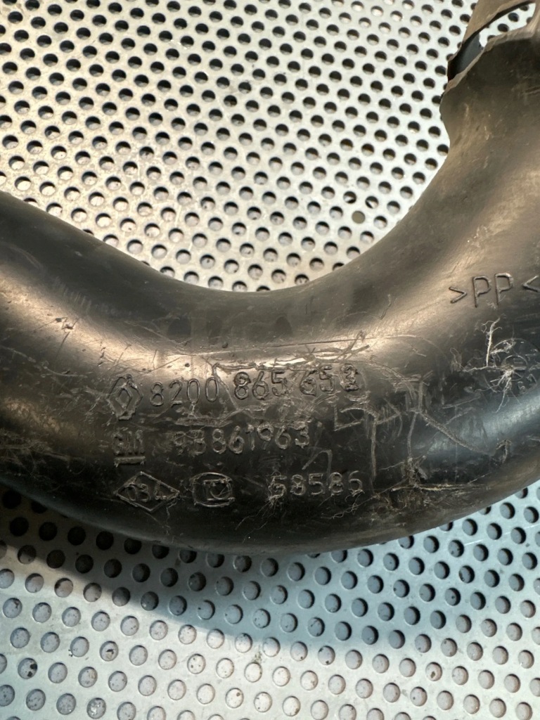 фото №2, Труба шланг воздуха renault trafic 2.0 8200865653