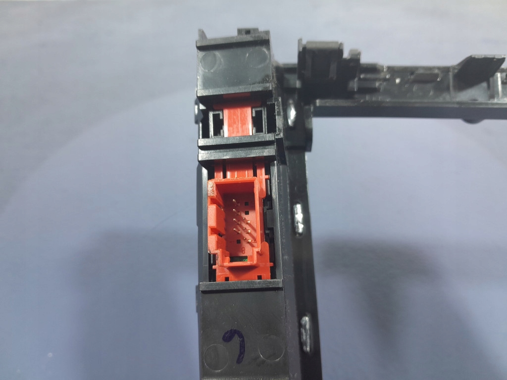 фото №7, Skoda superb iii рамка корпус домкрата рычаг переключения передач 3v1863212a