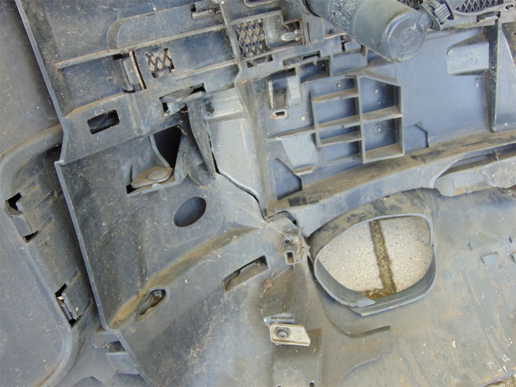 фото №8, Volvo xc90 бампер перед передний омыватель