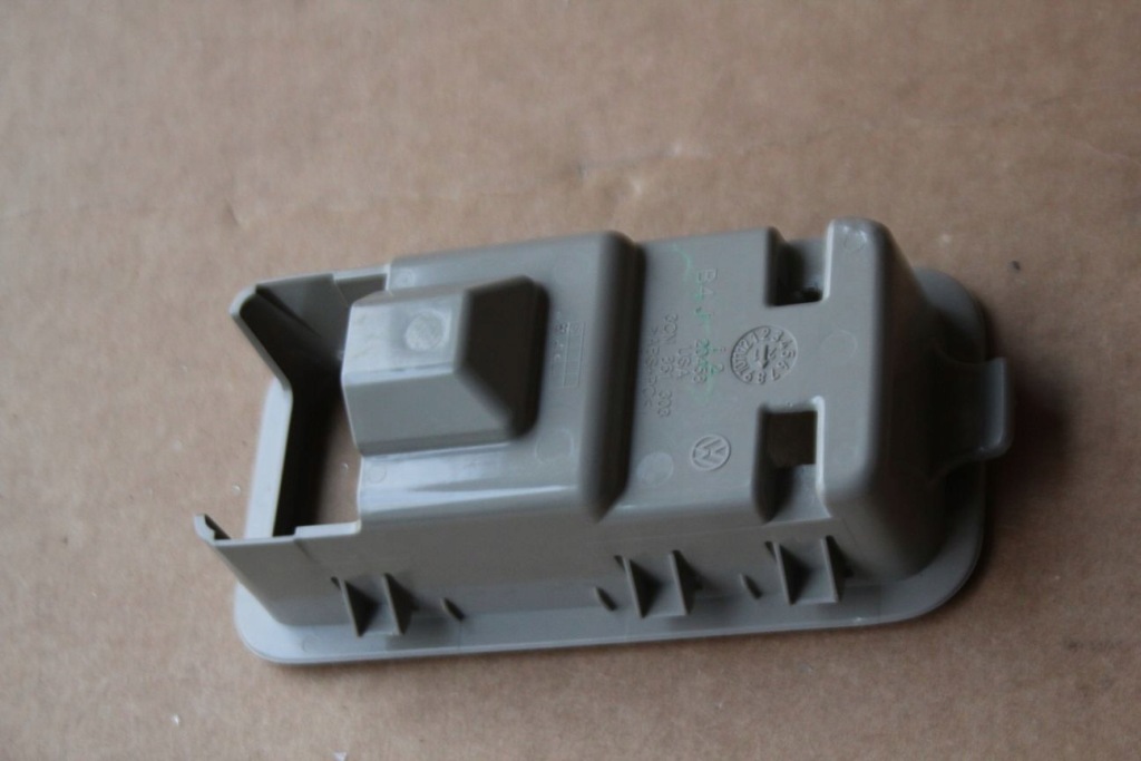 фото №3, Свет led рамка дверь потолок vw atlas 3cn947292a