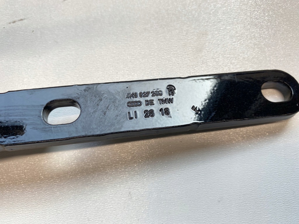 фото №4, Кронштейн петля петли крышки задняя audi a7 c8 4k8