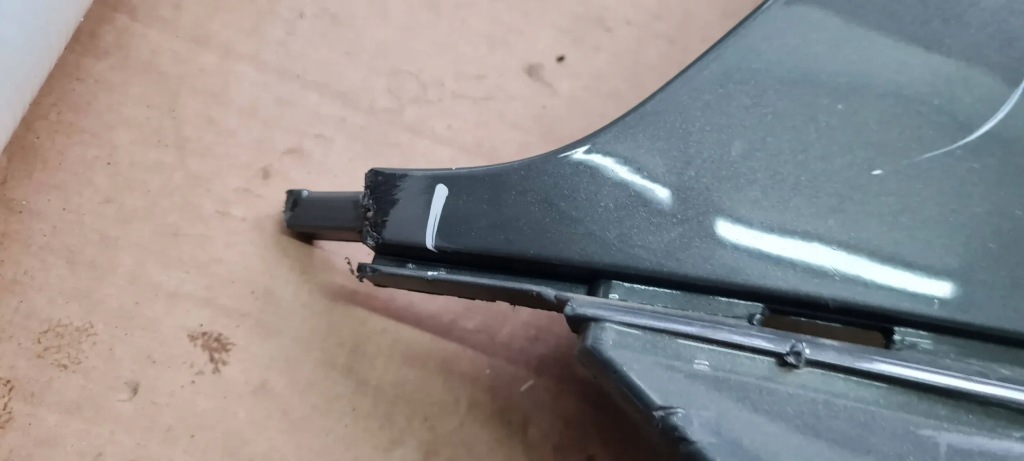 Q3 83a кутик бампера лівий перед sline бампер do ремонту 83a807437d Ціна