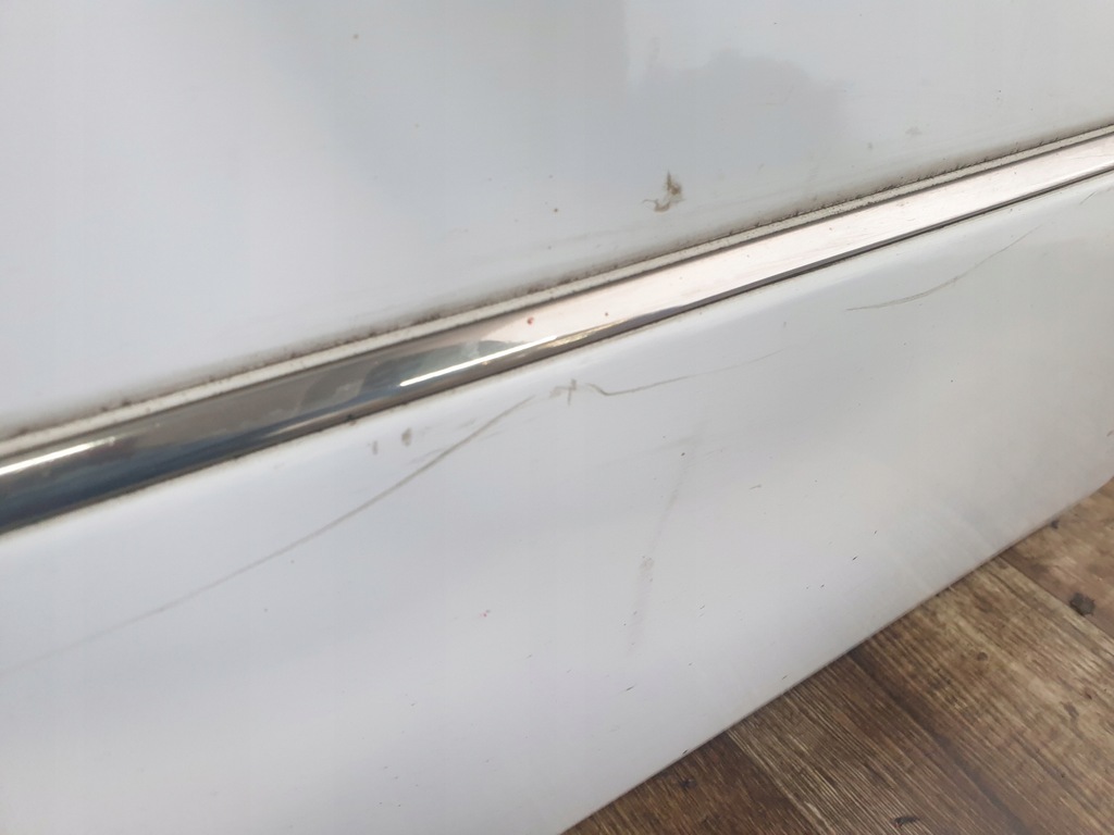 фото №9, Дверь задние правое mercedes w124 147f