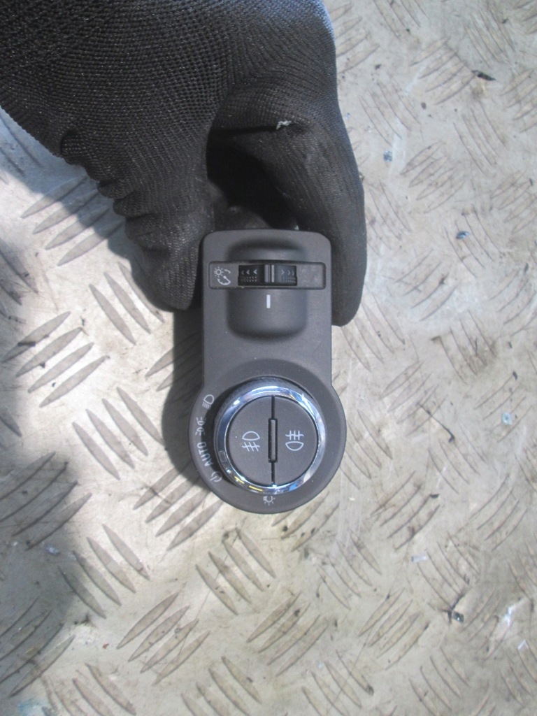 фото №1, Opel mokka выключатель переключатель света 95297425