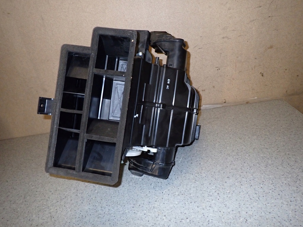 фото №11, Kia sportage ii crdi 04- корпус вентилятора