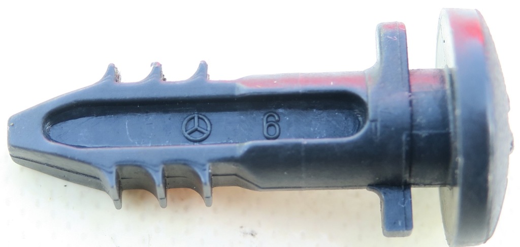 фото №1, Кронштейн кліпса штифт mercedes slk w170 r170