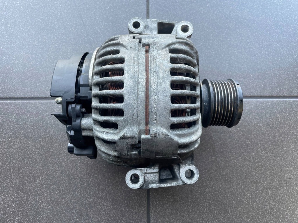 Купити Генератор 3.2 dci mercedes 0124615028