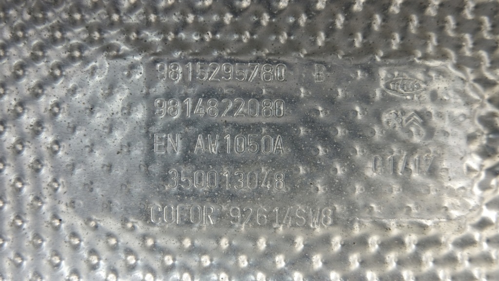 Купити Peugeot 308 t9 накладка теплова труби випускної 9815295780