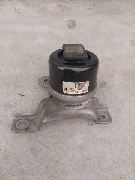 фото №1, Volvo v60 ii s60 lift 2.0d подушка двигателя 31330135