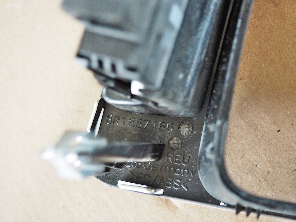 фото №6, Audi q5 8r рамка дисплея навігації 8r1857186