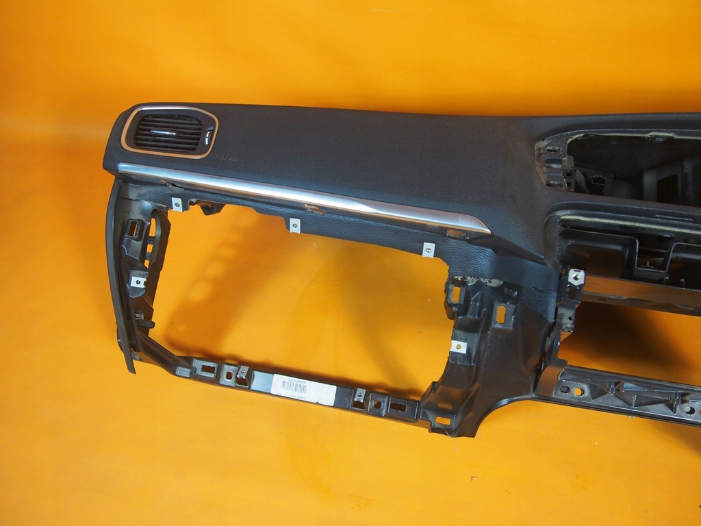 фото №7, Volvo v40 ii панель приладів приладова консоль rhd uk