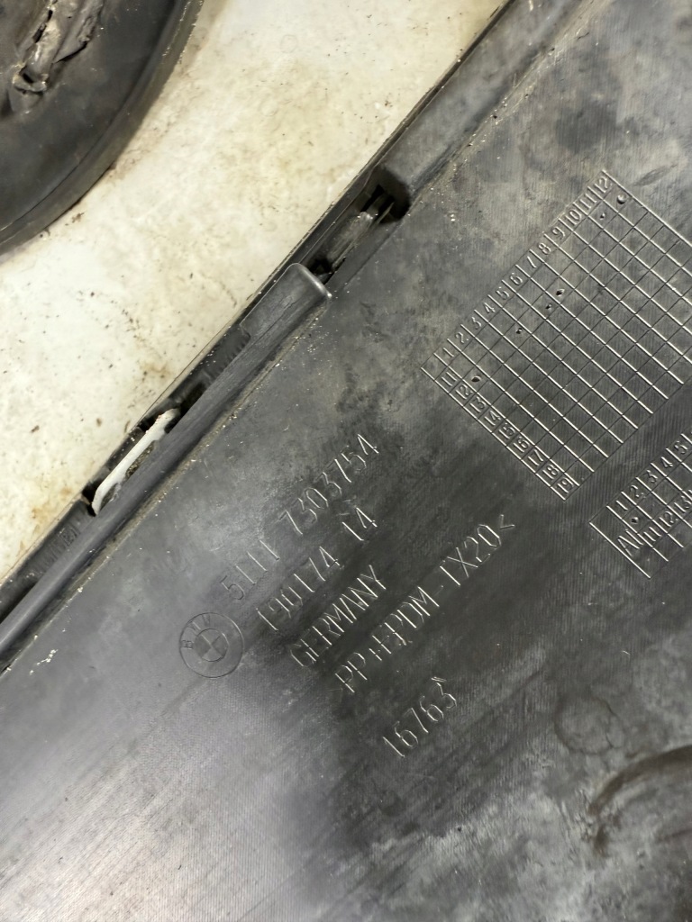 фото №16, Bmw x1 e84 09-15 бампер перед передний 475 51117303751