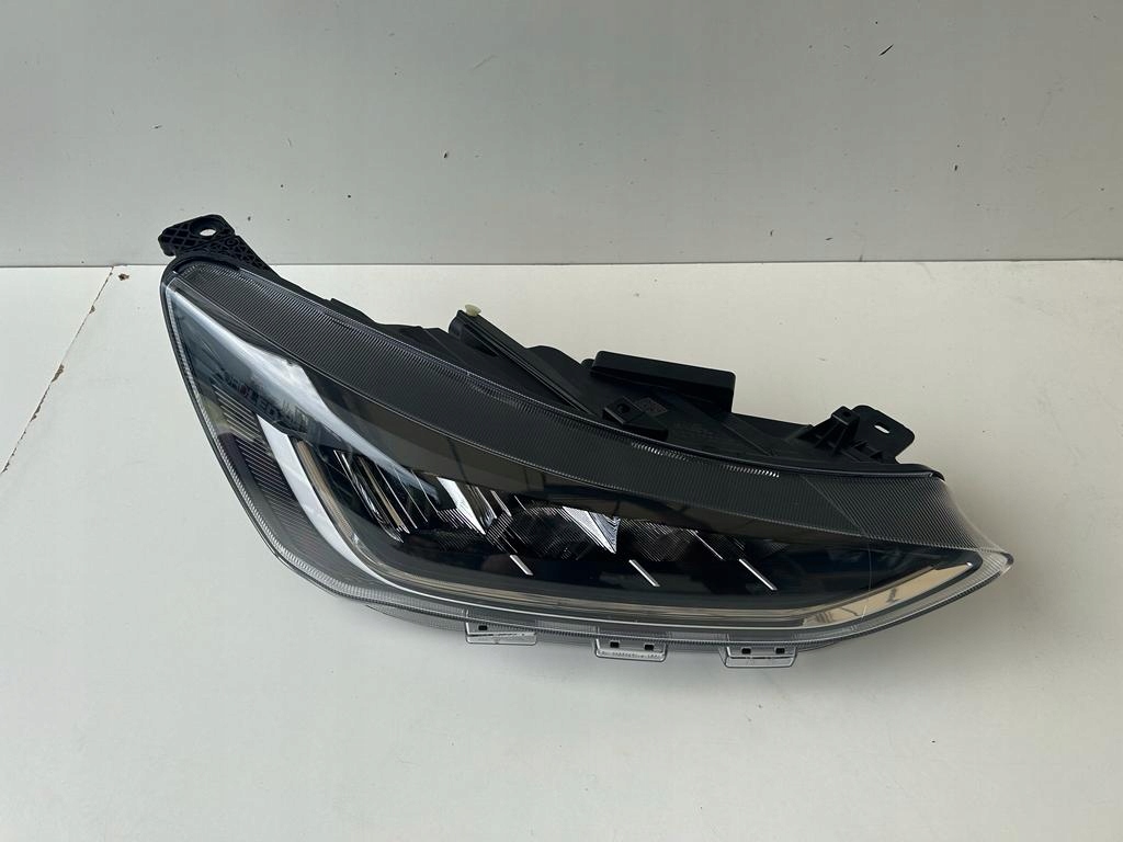 Ford focus mk4 рестайлінг  фара правий перед full led Ціна