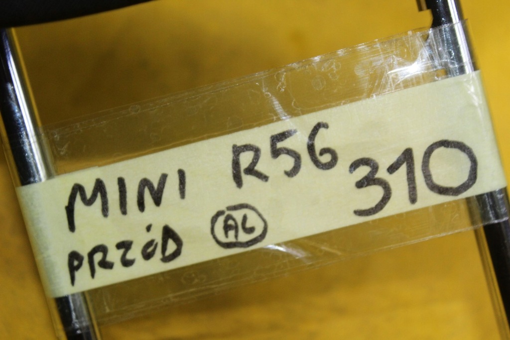 фото №5, Подголовник сиденье перед mini one r56 материал