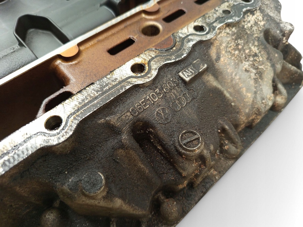 фото №5, Audi q7 4m 06e103603ah картера масляные