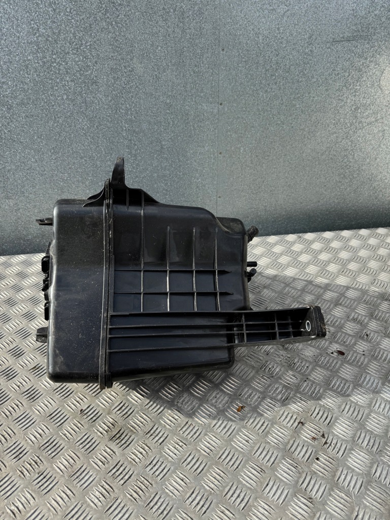 Купити Бак насос adblue sprinter 907 910 ідеальний a9104702401