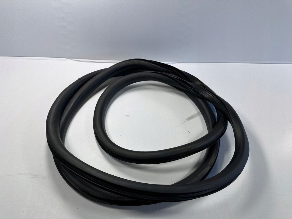 фото №1, Caddy 2k5 прокладка двері розсувних ліва права