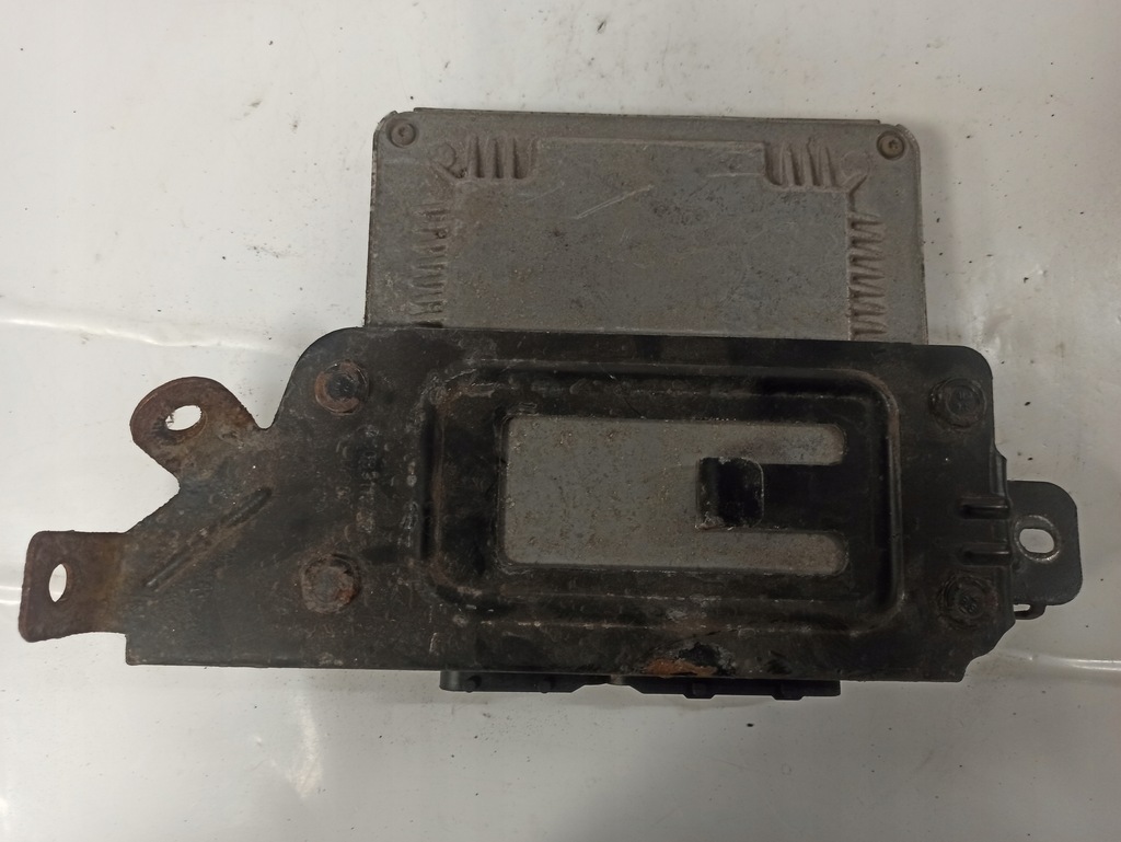 фото №10, Chrysler pt cruiser 2.2 crd блок керування двигуна p05034035ab 0281011410