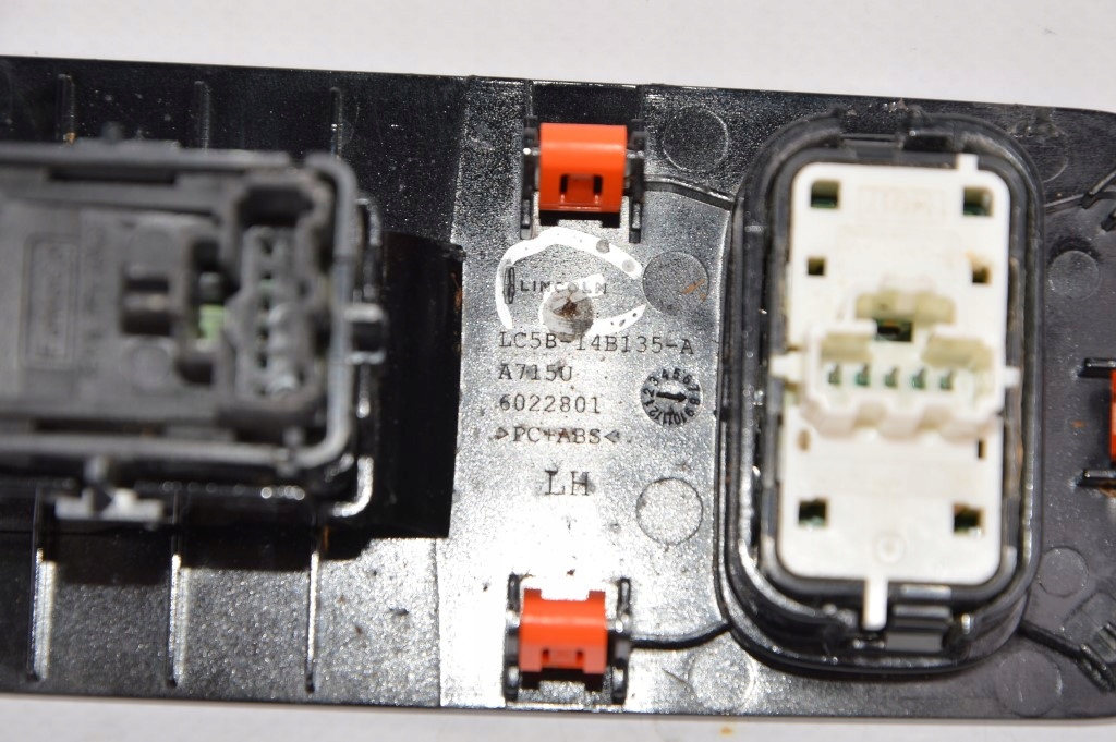 Lincoln aviator 2022r переключатель стекло левая lc5b-14b135-aa715u Недорого