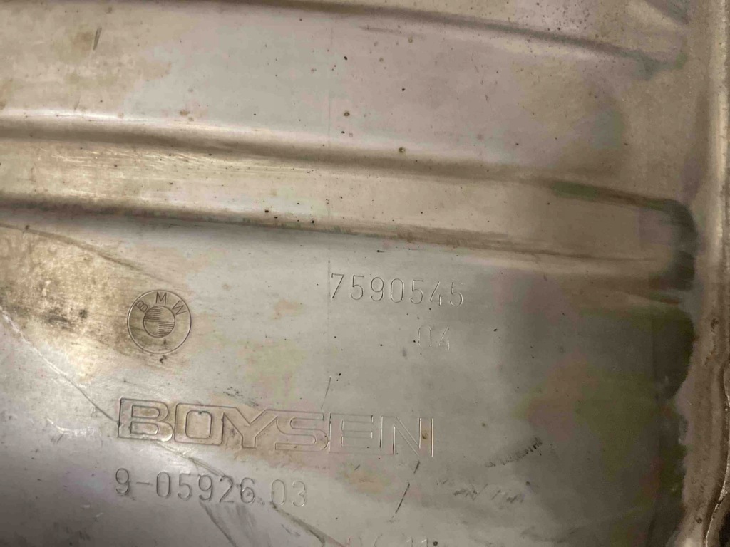 Купить Гаситель выхлоп bmw 5 f10 f11 7590545