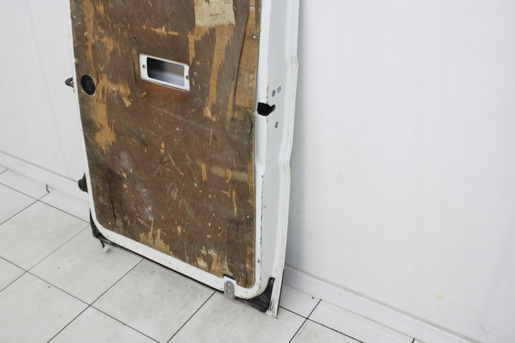 фото №10, Дверь правое задние правый задняя citroen jumper ii ewp - код лакокрасочного покрытия