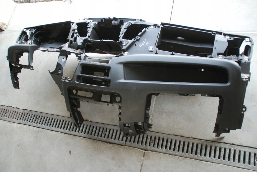 фото №5, Iveco daily vi 2014- приборная панель консоль приборная панель