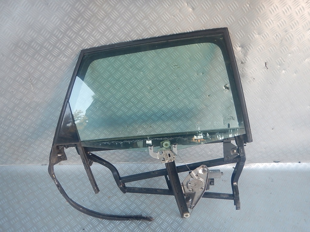 фото №1, Audi a6 c5 sedan правый механизм рамка стекло задняя