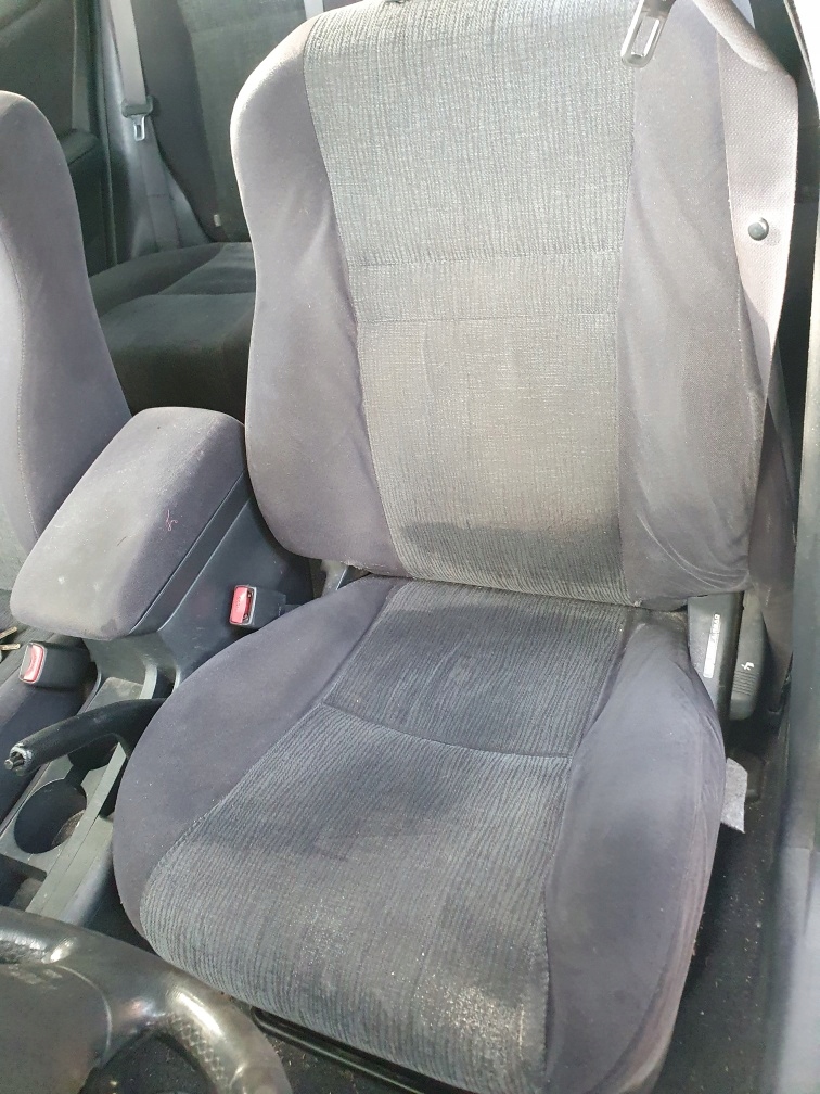 фото №9, Бардачок пассажира toyota corolla e12 2.0 d 4d 2002 chb 4d 81kw 8q3