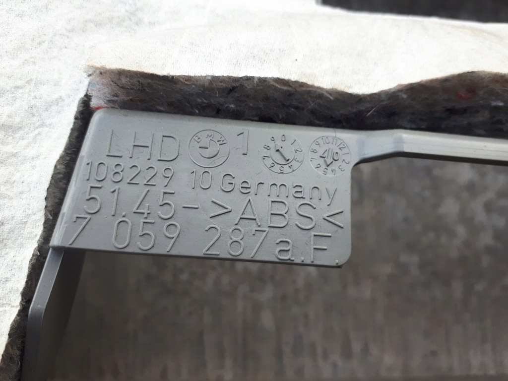 фото №7, Bmw e90 защита панели корпус приборная панель 7059287 оригинальный номер