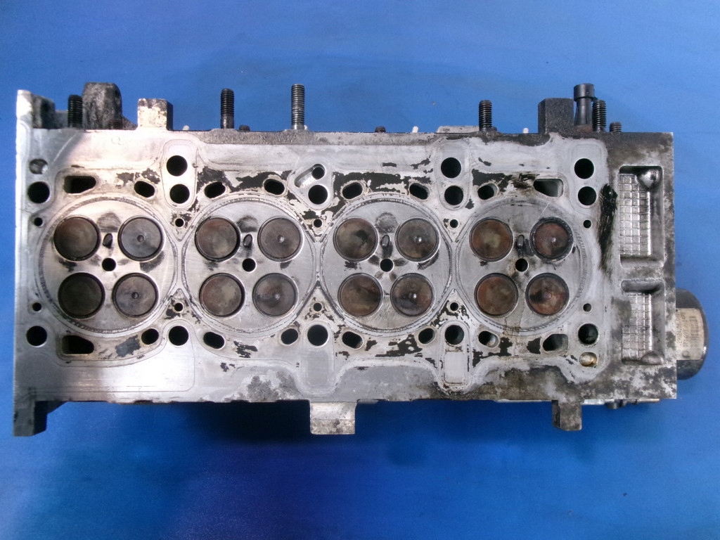 Opel corsa d 1.3cdti z13dtj головка двигателя 55188595 Недорого